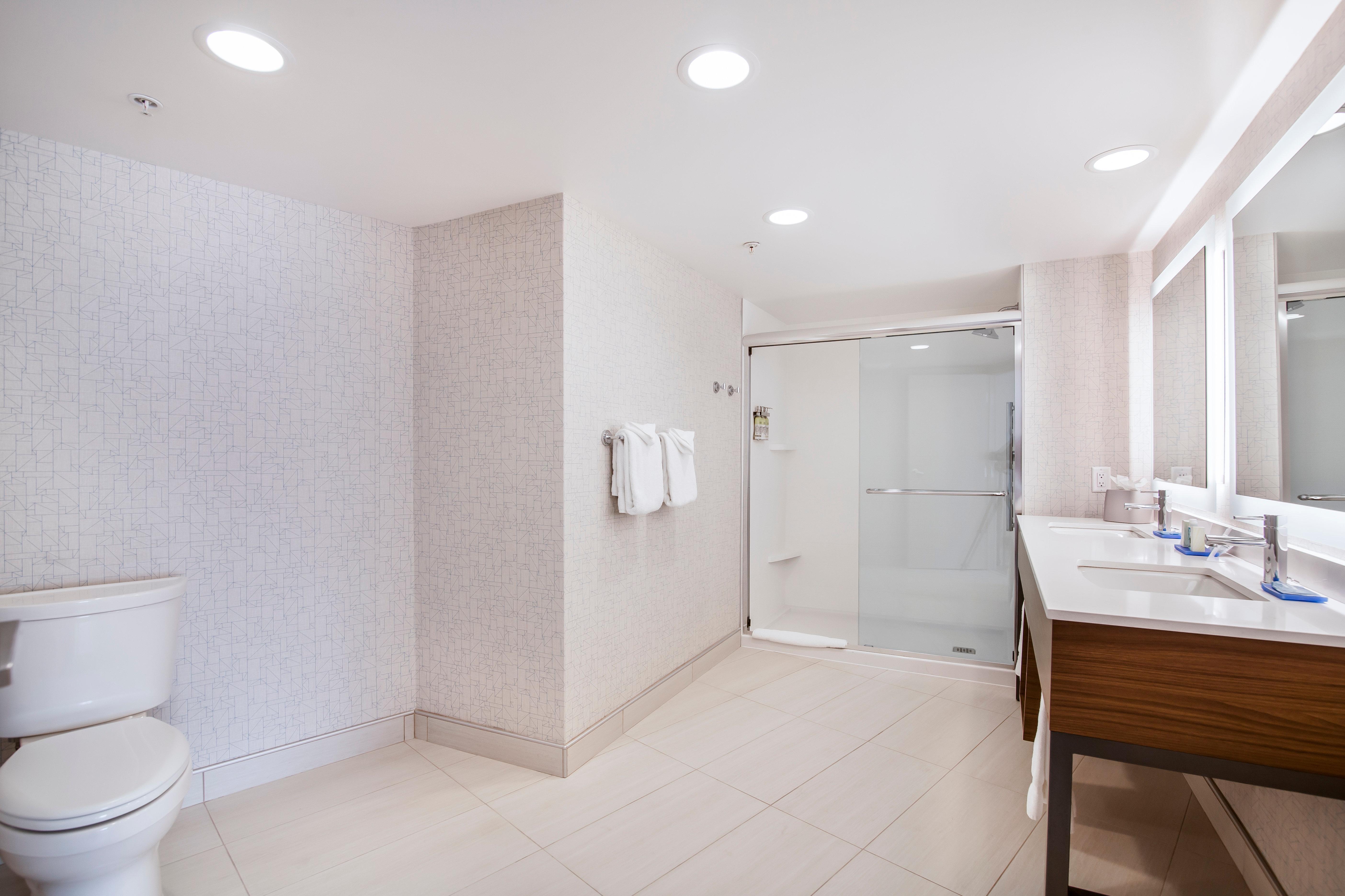 Holiday Inn Express & Suites Langley By Ihg Екстер'єр фото