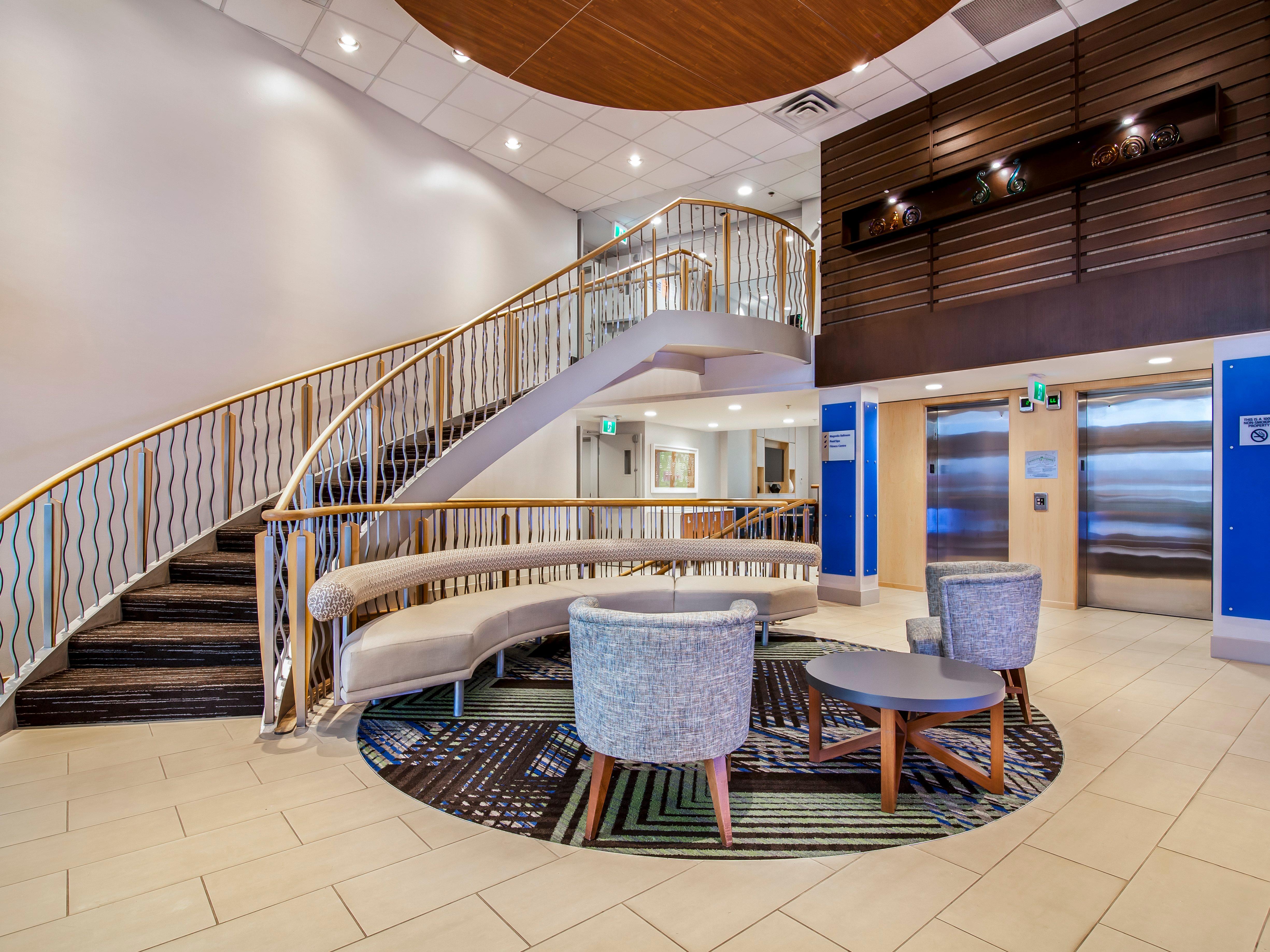 Holiday Inn Express & Suites Langley By Ihg Екстер'єр фото