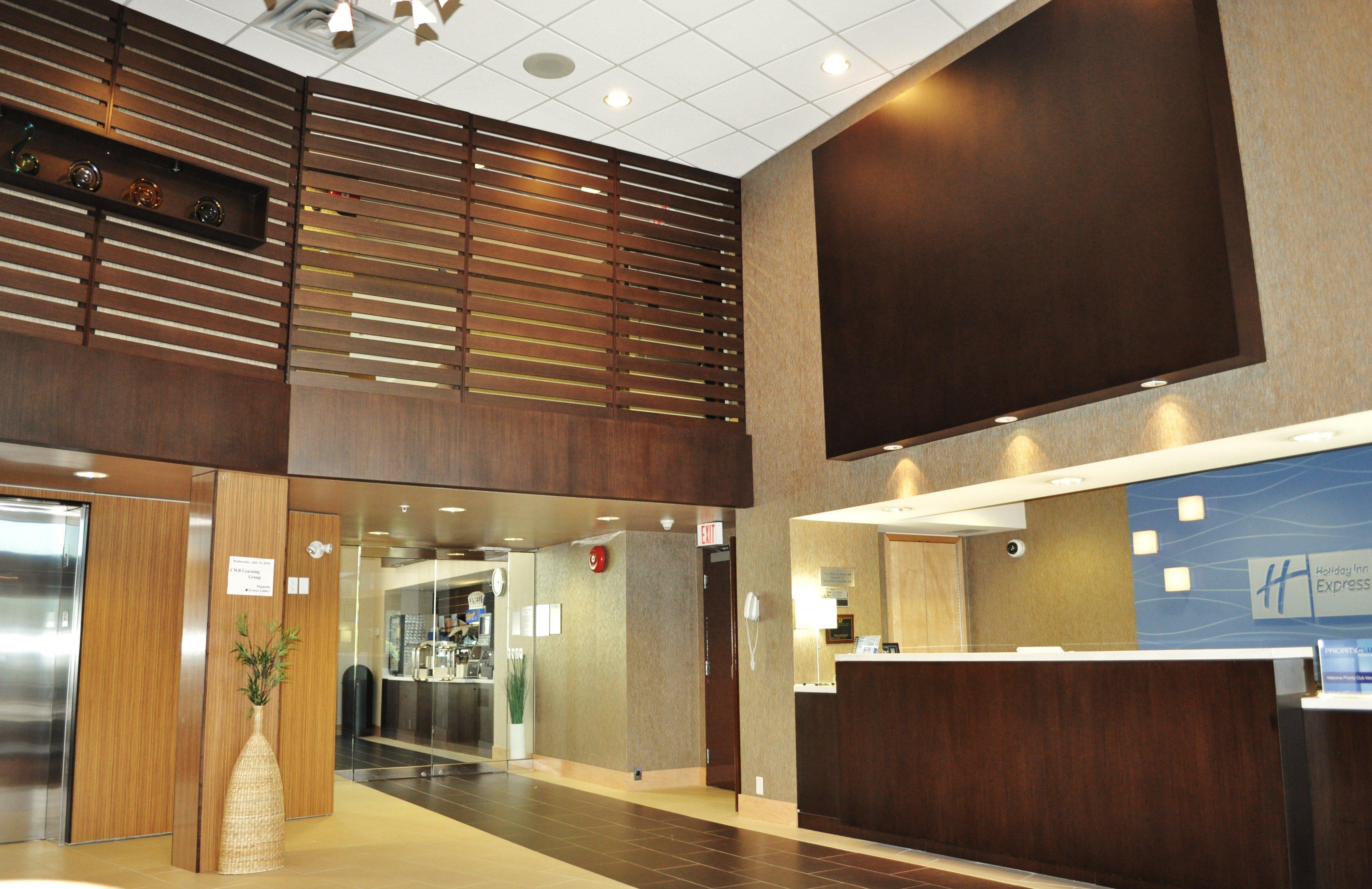 Holiday Inn Express & Suites Langley By Ihg Екстер'єр фото